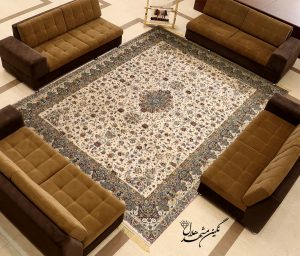 فرش طرح افشان گل رز کد ۳۰۰۳