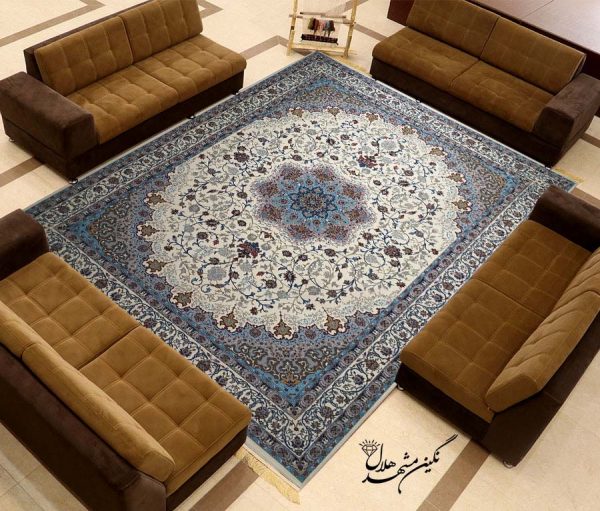 طرح کیانا دارای طرح لچک و ترنج