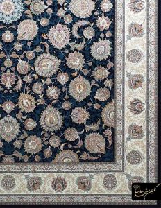 فرش سرمه ای گل درشت ۱۲۰۰ شانه