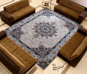 فرش هفتصد شانه طرح سیروان زمینه کرم