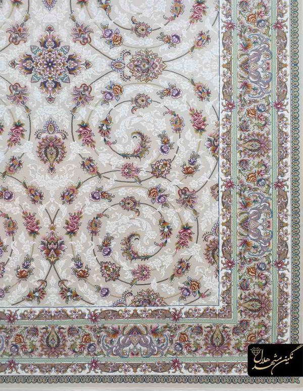 طرح افشان زمینه کرم