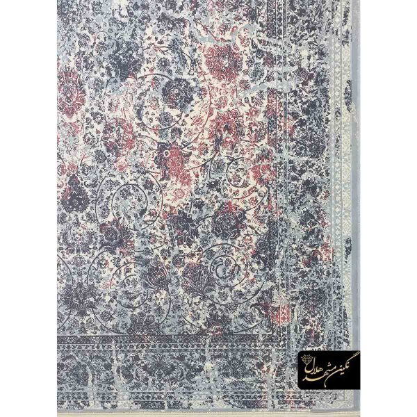 فرش افشان وینتیج زمینه نقره‌ای