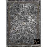 فرش کهنه نما با حاشیه باریک زمینه ذغالی