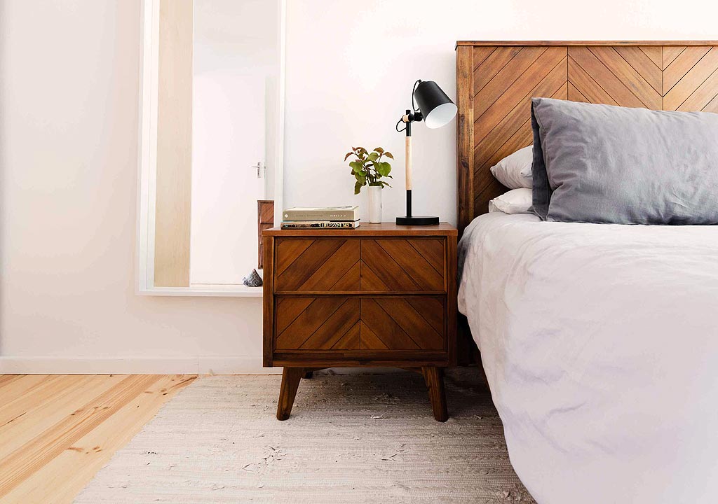 چیدمان فرش‌ ماشینی در اتاق خواب